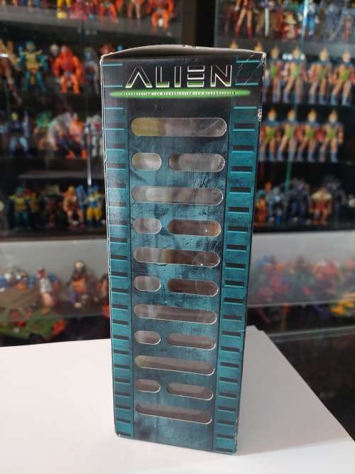 MOC 1997 KENNER ALIEN RESURRECTION MOVIE EDITION `RIPLEY`