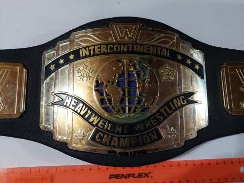 WWE 2004 WWE BELT Wrestling Figure Jakks Pacific