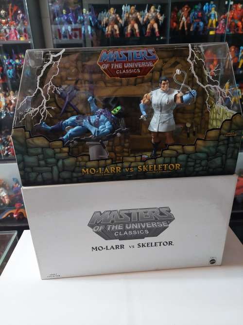 MOTUC MO-LARR vs SKELETOR (MOC) Masters Of The Universe Classics Figure He-Man