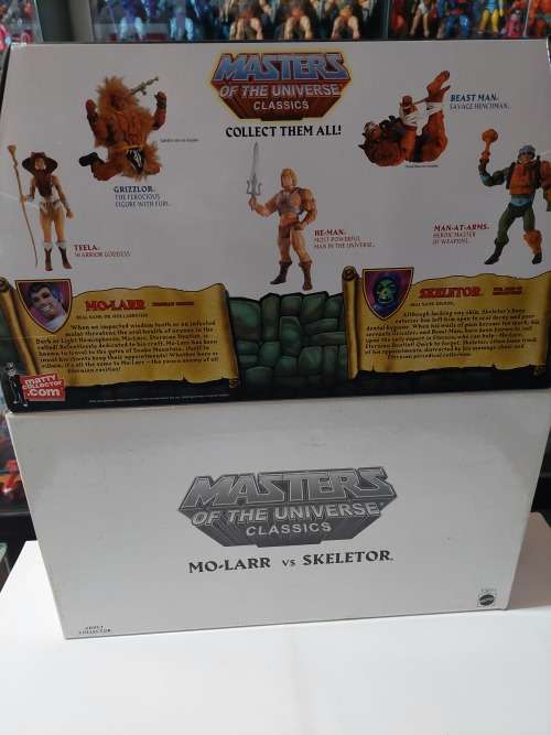 MOTUC MO-LARR vs SKELETOR (MOC) Masters Of The Universe Classics Figure He-Man