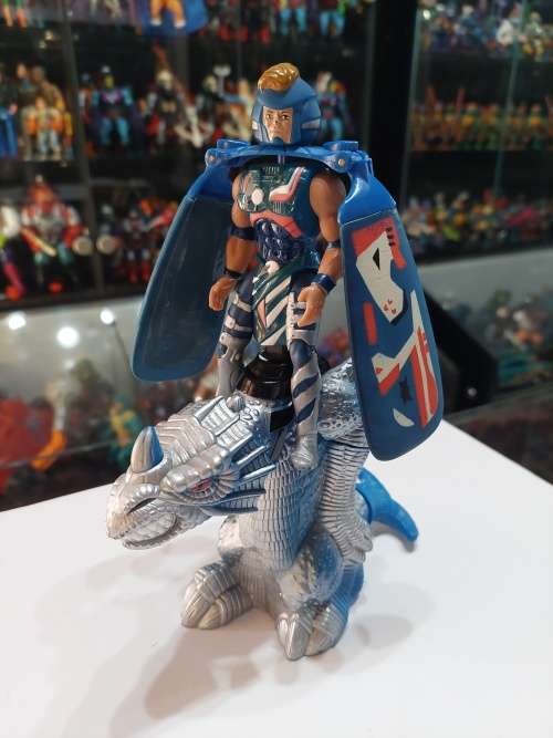 1995 GALOOB DRAGON FLYZ Z `NETH and RIPTOR Vintage Figure