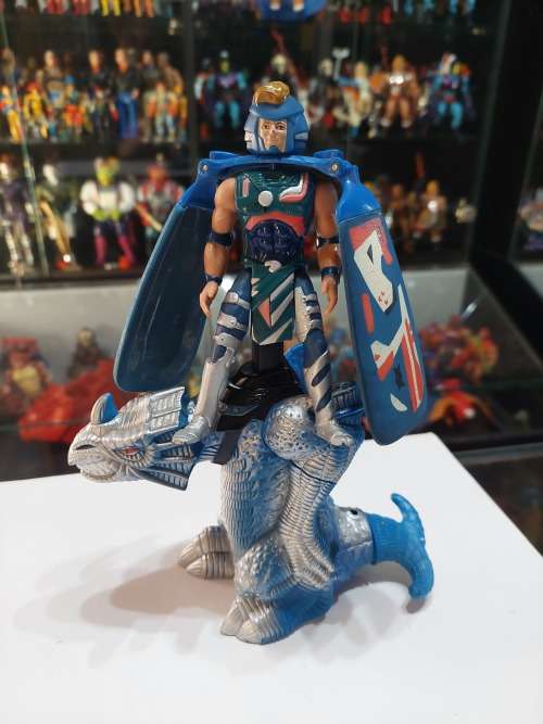1995 GALOOB DRAGON FLYZ Z `NETH and RIPTOR Vintage Figure