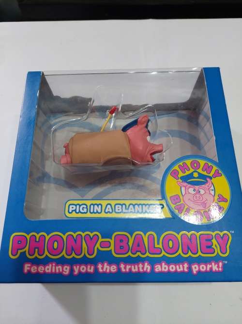 MOC PHONY-BALONEY SERIES 1 `PIG IN A BLANKET`