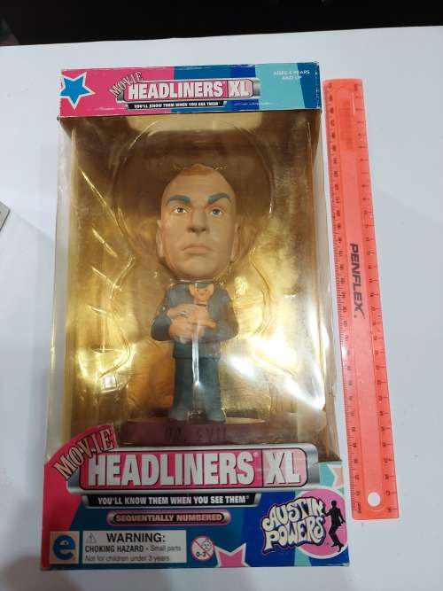 1999 MOC MOVIE HEADLINERS XL `Dr. EVIL` `