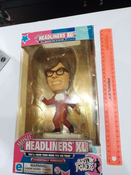 1999 MOC MOVIE HEADLINERS XL `AUSTIN POWERS` `