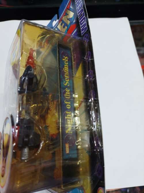 MOC 2000 X-MEN BATTLE BLASTERS WOLVERINE Toy Biz Figure