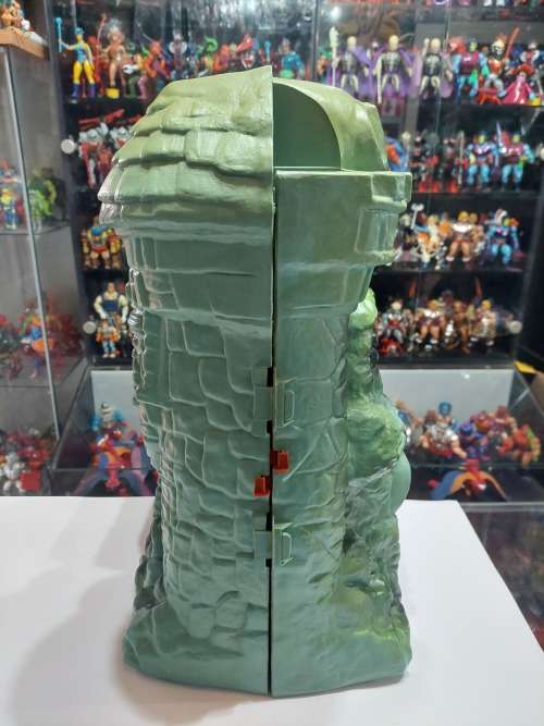 1981 Castle Grayskull of He-Man-Masters of the Universe 45 (MOTU) Vintage