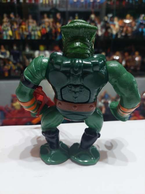 1985 Complete Leech MEXICO VARIENT of He-Man-Masters of the Universe 16 (MOTU) Vintage Figure