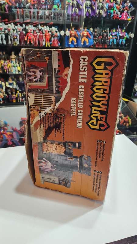 1995 KENNER GARGOYLES CASTLE WITH BOX Vintage Figure