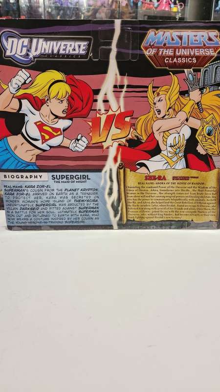 MOTUC 2 Pack SUPERGIRL VS SHE-RA (MOC) Masters Of The Universe Classics Figure He-Man