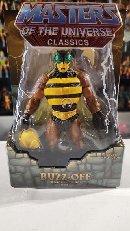 MOTUC BUZZ OFF (MOC) Masters Of The Universe Classics Figure He-Man