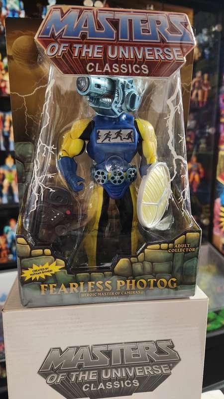 MOTUC FEARLESS PHOTOG (MOC) Masters Of The Universe Classics Figure He-Man