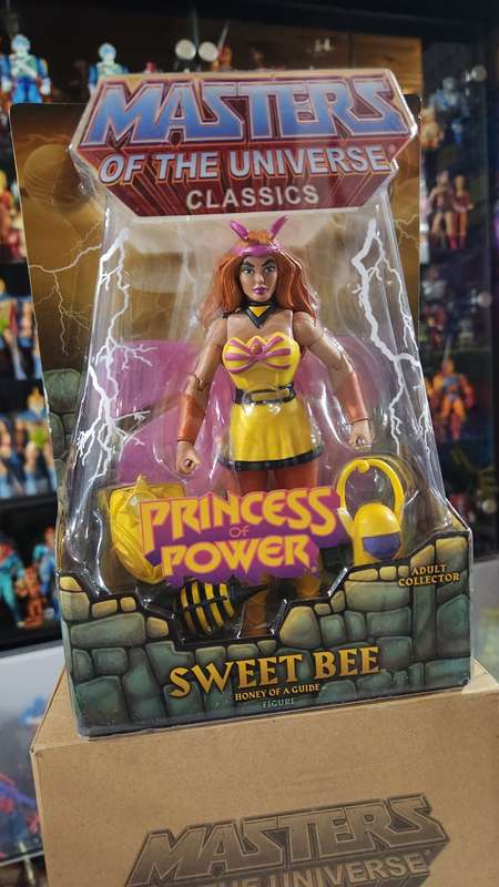 MOTUC SWEET BEE (MOC) Masters Of The Universe Classics Figure He-Man