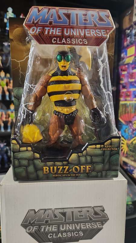MOTUC BUZZ OFF (MOC) Masters Of The Universe Classics Figure He-Man