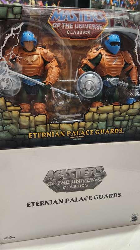 MOTUC ETERNIAN PALACE GUARDS (MOC) Masters Of The Universe Classics Figure He-Man