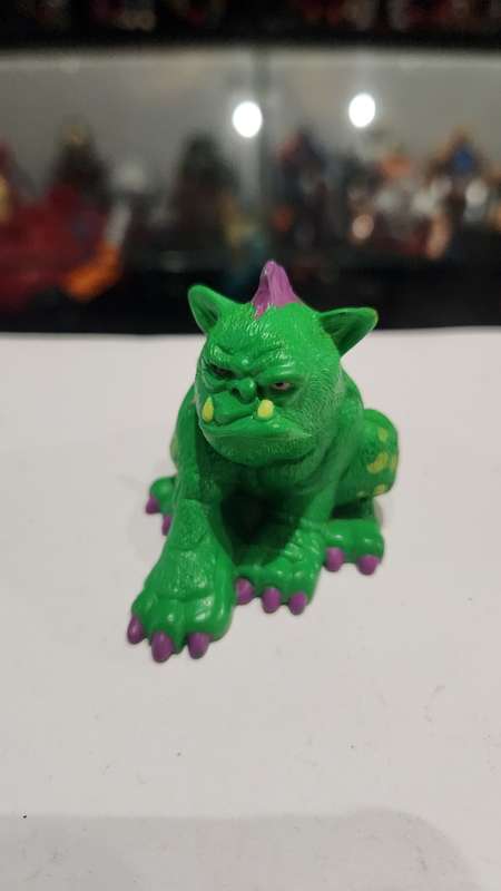 1991 TRASH BAG BUNCH GARBEAST GREEN DOG Vintage Figure