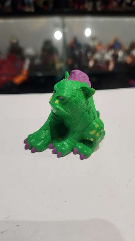 1991 TRASH BAG BUNCH GARBEAST GREEN DOG Vintage Figure