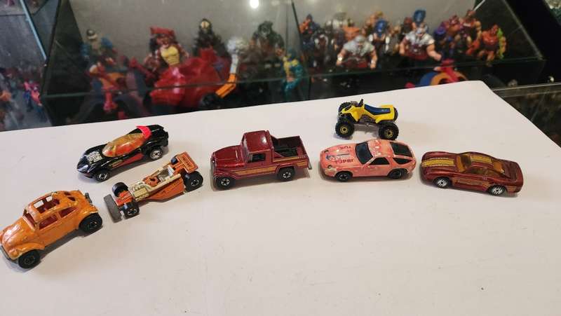 1980`s HOT WHEELS Lot Vintage Figure