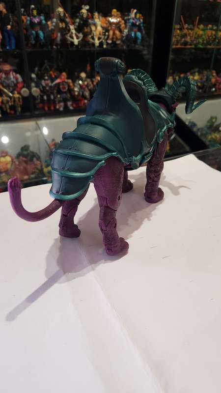 MOTUC Complete PANTHOR Masters Of The Universe Classics Figure He-Man