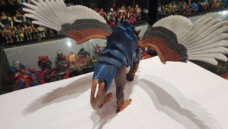 MOTUC Complete Griffin Masters Of The Universe Classics Figure He-Man