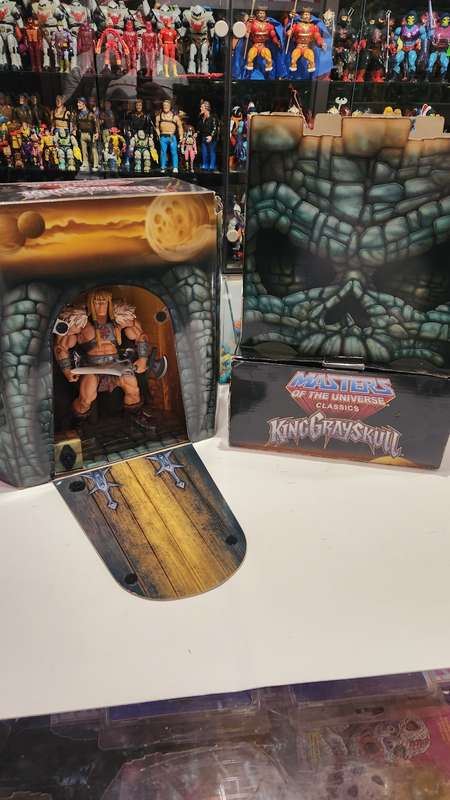 MOTUC BOXED KING GRAYSKULL Masters Of The Universe Classics Figure He-Man