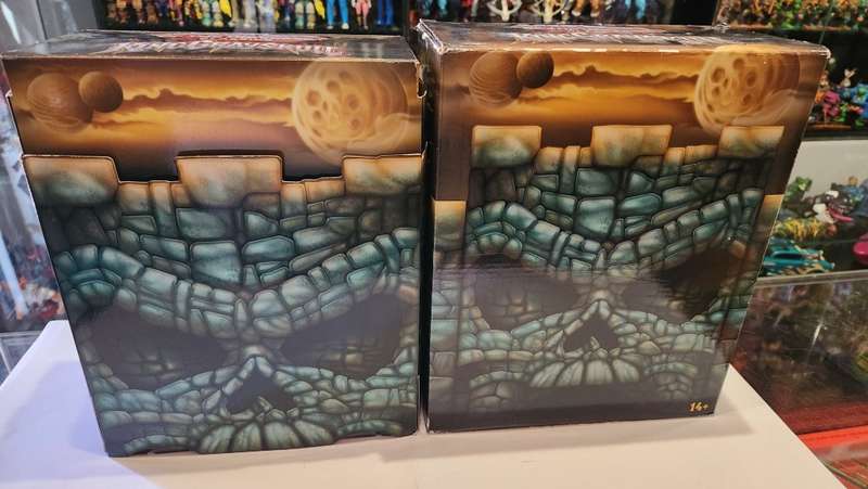 MOTUC BOXED KING GRAYSKULL Masters Of The Universe Classics Figure He-Man