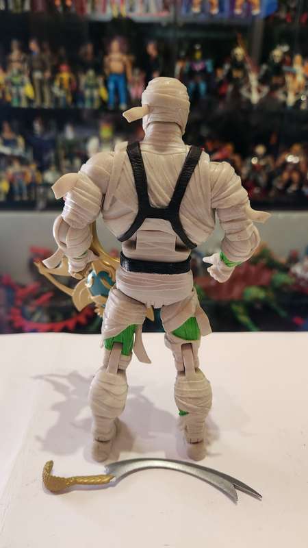 MOTUC Complete WRAP TRAP Masters Of The Universe Classics Figure He-Man