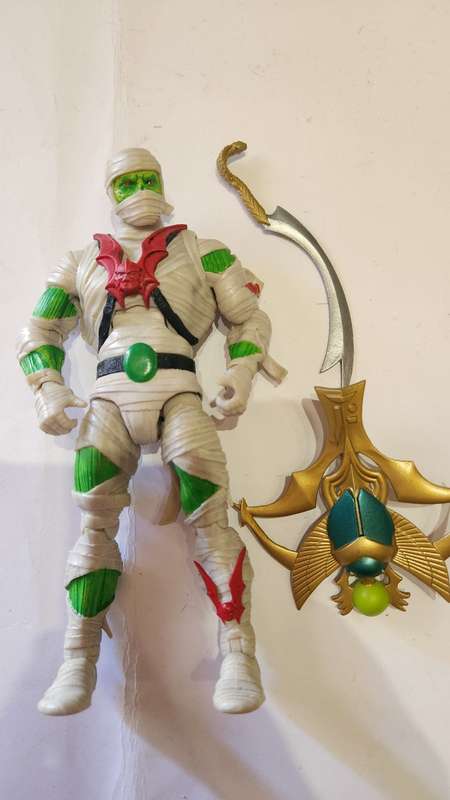 MOTUC Complete WRAP TRAP Masters Of The Universe Classics Figure He-Man