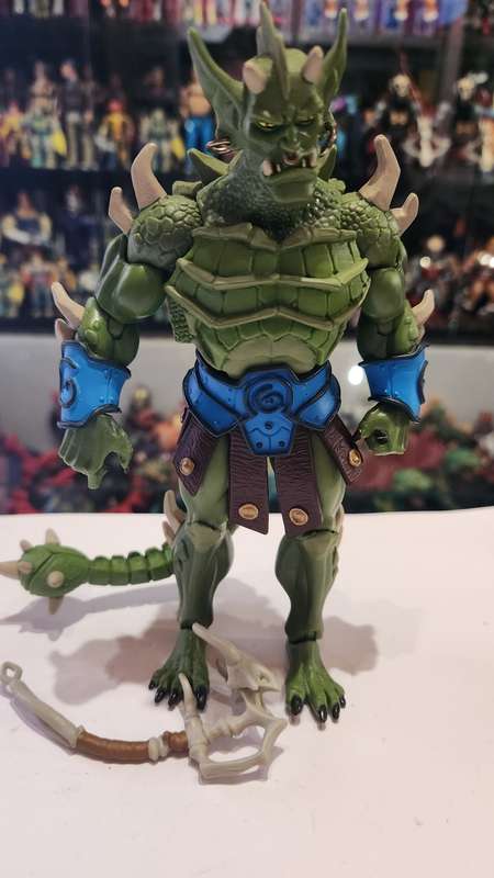 MOTUC Complete Ceratus Masters Of The Universe Classics Figure He-Man
