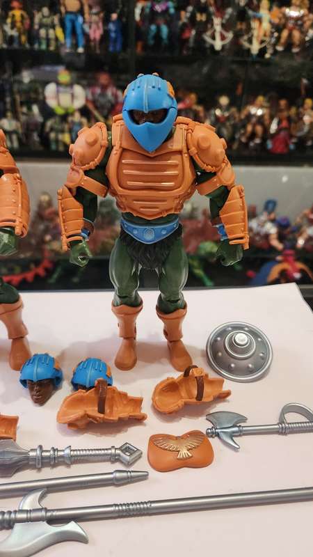 MOTUC Complete ETERNIAN PALACE GUARDS Masters Of The Universe Classics Figure He-Man