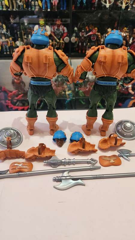 MOTUC Complete ETERNIAN PALACE GUARDS Masters Of The Universe Classics Figure He-Man