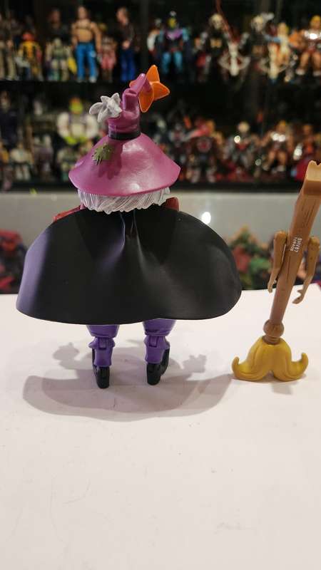 MOTUC Complete MADAME RAZZ Masters Of The Universe Classics Figure He-Man