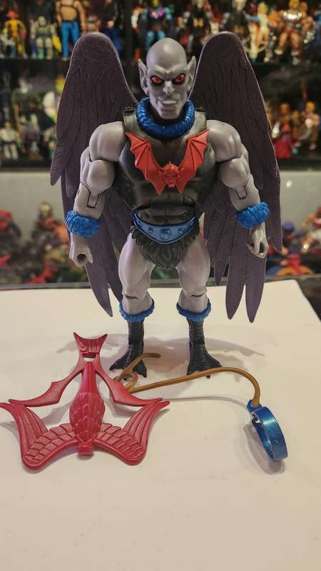 MOTUC Complete VULTAK Masters Of The Universe Classics Figure He-Man