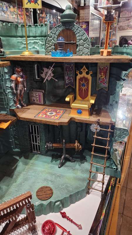MOTUC Complete CASTLE GRAYSKULL Masters Of The Universe Classics Figure He-Man