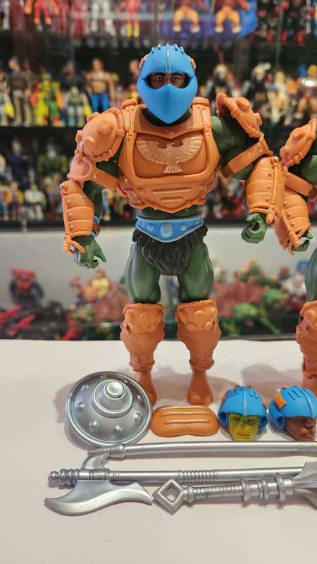 MOTUC Complete Eternian Palace Guards Masters Of The Universe Classics Figure He-Man
