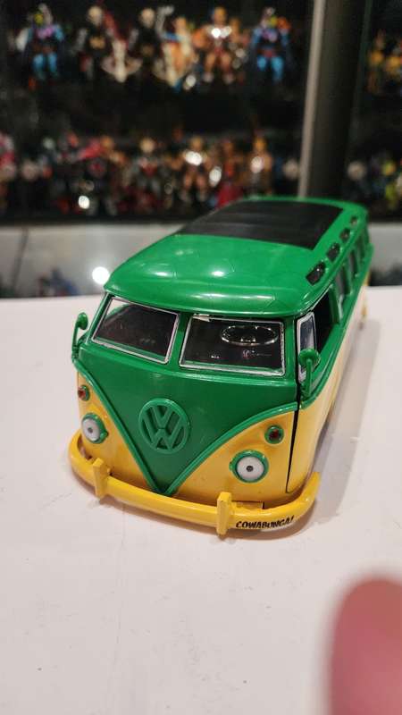 2020 Jada Toys 1962 VW Tmnt Bus