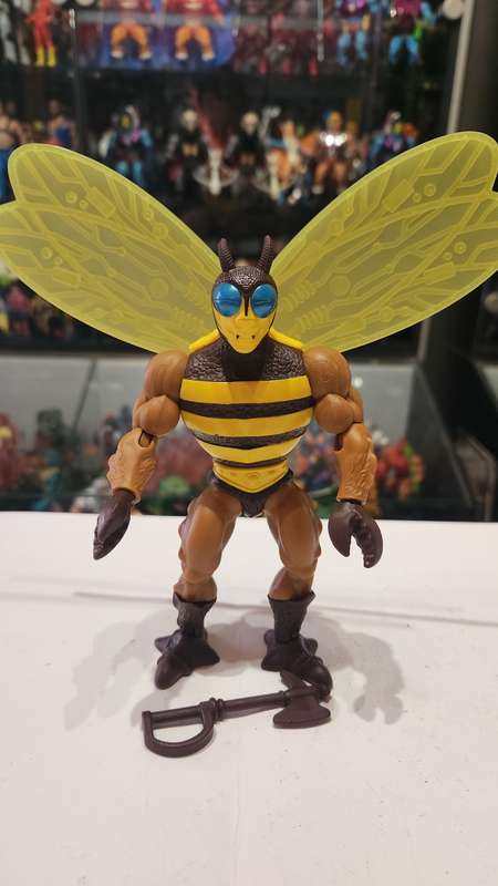 Masters Of The Universe (Motu) Origins Buzz Off Figure