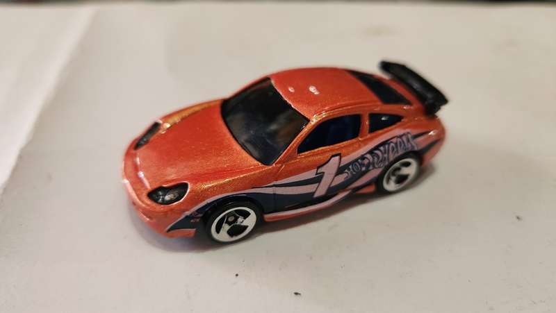 1998 HotWheels 911 GT3 cup