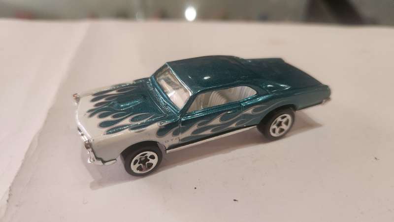 HotWheels 67 Pontiac Gto