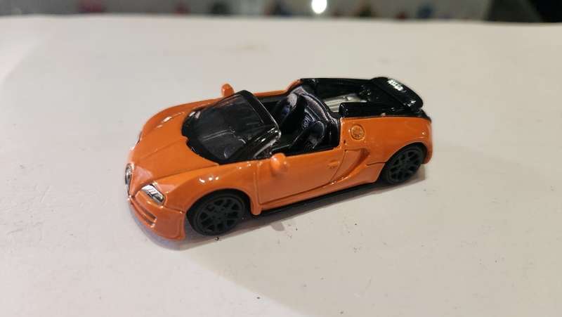 Burago Bugatti Veyron