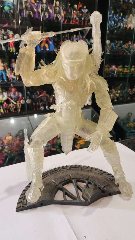 Mcfarlane Alien vs Predator Stealth Scar Predator 12" Action Figure