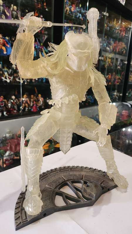 Mcfarlane Alien vs Predator Stealth Scar Predator 12" Action Figure