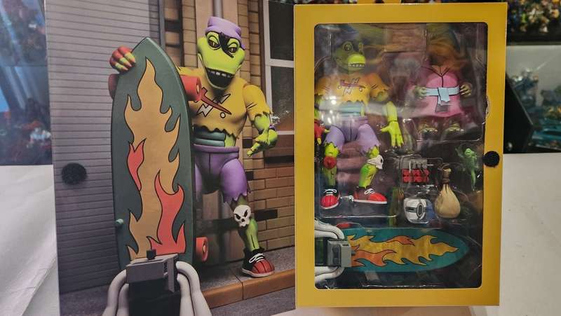 Neca Tmnt Mondo Gecko and Kerma Figure Teenage Mutant Ninja Turtles