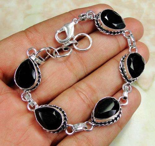 GORGEOUS BLACK ONYX GEM BRACELET