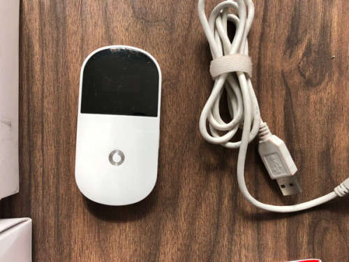 Used -  Vodafone Mobile Wifi R205 Router Portable High Speed Hotspot WIFI