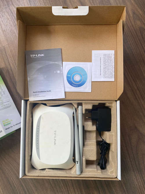 TP-Link TL-MR3420 300MBPS Wireless N 3G/4G Router ,Compatible LTE/HSPA+/HSUPA/HSDPA/UMTS/EVDO USB