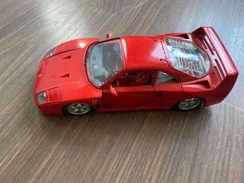 1:18 BURAGO ORIGINAL Ferrari F40 1987 Scale Model Red (Metal body)