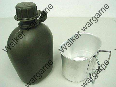 1Qt Canteen Water Bottle w/Pouch and Cup - Digital Camo ACU
