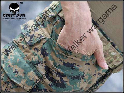 Combat Pants Build In Knee Pads - Digital Woodland Size M