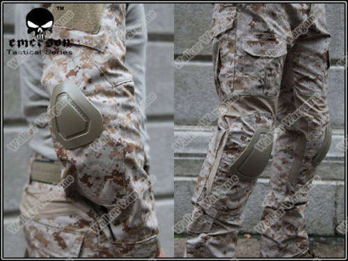 Combat Set Shirt & Pants Build in Elbow & Knee Pads - US Navy Seal AOR1 Digital Desert Camo L
